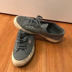 Blue/Gray Supergas